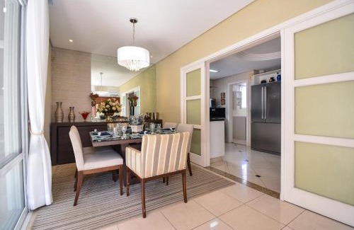 Joao Paulo Casa | Elegante Casa com Piscina - João Paulo - CEN006