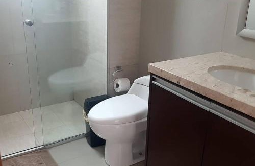 Santa Cruz Apartamento | Elegante departamento en Urbarí - Cond. Aruma