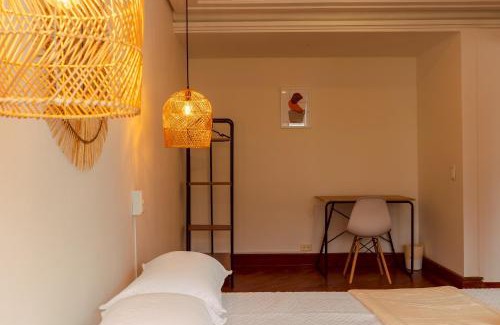 El Castillo Apartamento | Elegante habitación baño compartido en Poblado-B11