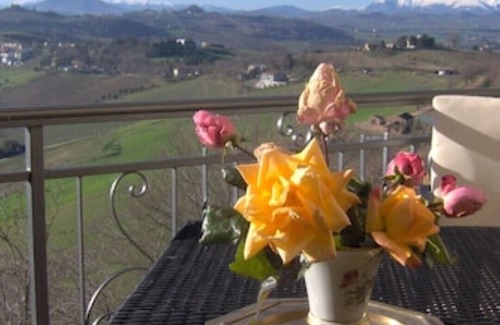 Roseto degli Abruzzi Casa | Elegantes, Historisches Haus mit Terrassen & Garten