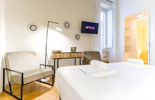 Monti Apartamento | Elegantis Monti Royal Apartment with private terrace