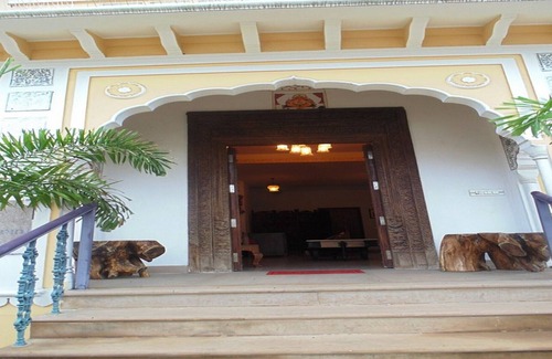 C-Scheme Casa | Habitación de diseño elegante en Jaipur