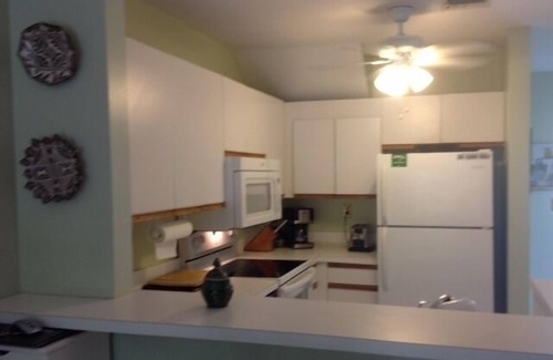 Truman Annex Condominio | Elegantemente amueblado Key West Condo en el anexo Truman.