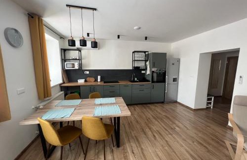 Trencin Apartamento | Elegantný Byt v Srdci Mesta