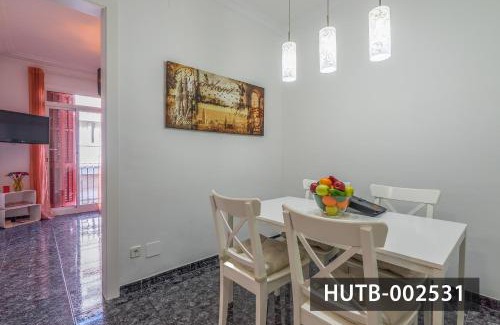 El Poble-sec Apartamento | Elegantniy Poble Sec