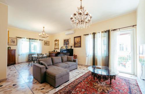 Monte Sacro Apartamento | Eleganza e Arte a Città Giardino 5' Metro B