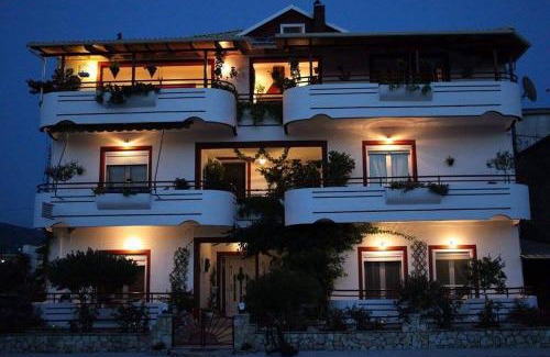 Plataria Apartamento | Elenas Apartments