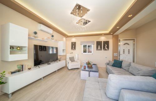 Karavomylos Apartamento | Eleni's house