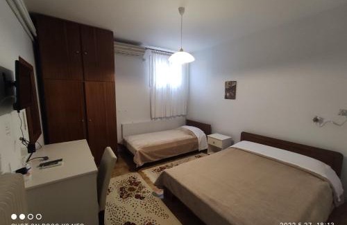 Perama Casa | Eleni's Rooms