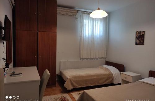Perama Casa | Eleni's Rooms