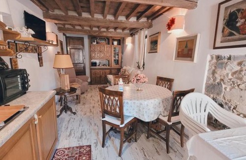 Guardistallo Apartamento | Eleonora Monteverdi