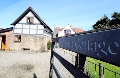 Bromyard Cabaña | CASA DE ELEFANTE, admite mascotas en Leominster, Ref 988865