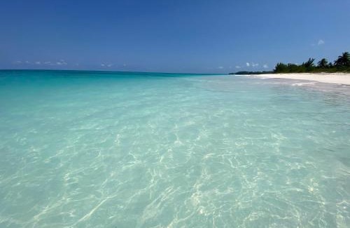North Palmetto Point Casa | Eleuthera Retreat - Private Villa & Cottages on pink sand beachfront