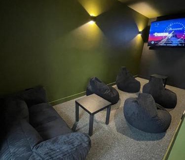 Hythe Casa | Elevated Escape
