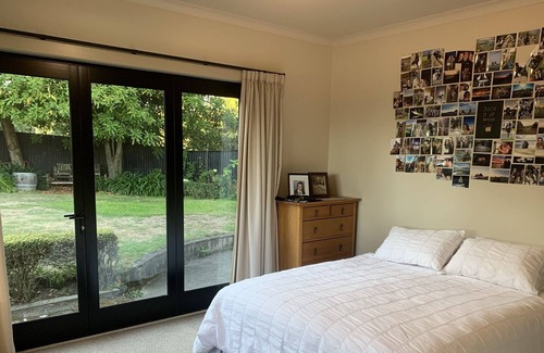 Havelock North Casa | Elevated family home near Te Mata Peak