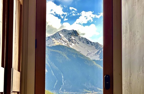 Silverton Casa | ELEVATED LIVING MOUNTAIN RETREAT