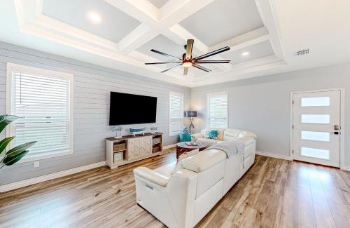 Flour Bluff Casa | Elevated Oasis