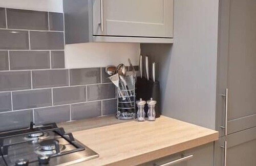 Cambridge Casa | Elfleda Stay | Modern 5 bedroom house