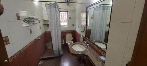 Bhowanipore Cama Y Desayuno | ELGIN SUITES