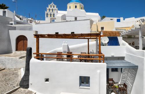 Messaria Apartamento | Elia 2 bedroom cavehouse with indoor jacuzzi
