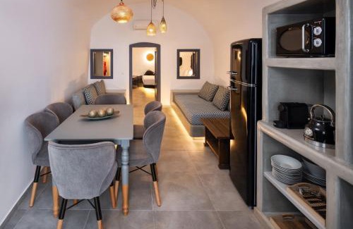 Messaria Apartamento | Elia 2 bedroom cavehouse with indoor jacuzzi