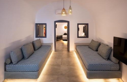 Messaria Apartamento | Elia 2 bedroom cavehouse with indoor jacuzzi