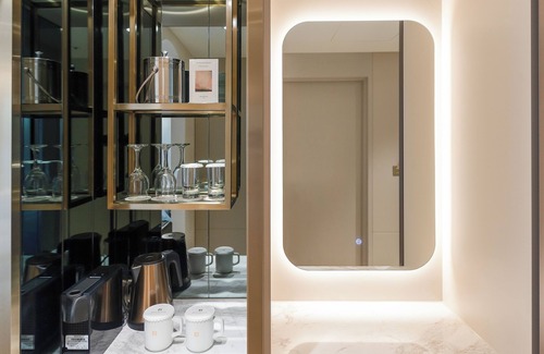 Nonhyeon-dong Hotel | ELIENA HOTEL SEOUL GANGNAM