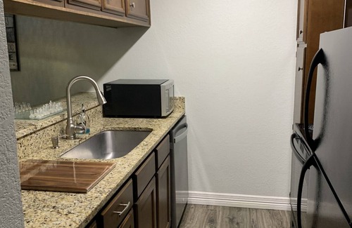 North San Antonio - SAT Condominio | Eli’s and Emm’s Condo