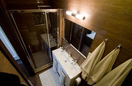 Taban Apartamento | Elisabeth Bridge Apartmans