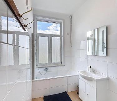 Koekelberg Apartamento | Elisabeth Brussels 3