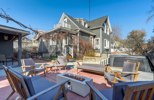 Central Colorado Springs Casa | Elite Embassy