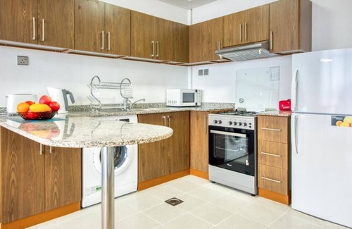 Academic City Apartamento | Modern & Lovely 1 Bedroom Apt for Maximum Comfort