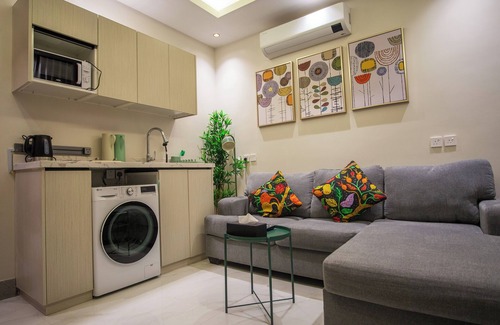 Riyadh Apartamento | Elite One-Bedroom Apt AlRimal-3