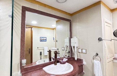 Giza Hotel | Elite Pyramids View Inn