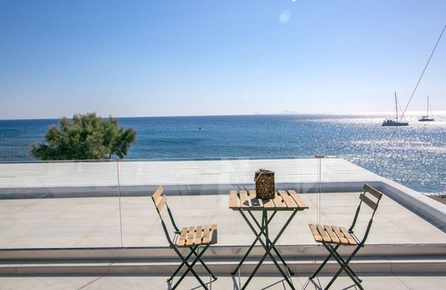 Exomytis Villa | Villa Elite Santorini | Suites Aegean Melody | 3 habitaciones | Jacuzzi al aire libre | Vlyxada