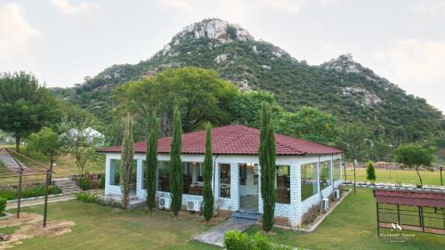 Viratnagar Complejo | Elite Valley Grassfield Resort
