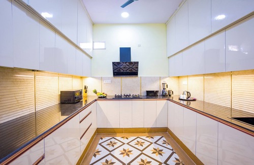 Rishikesh Hotel | ELIVAAS BYDM The Ganges 2 BHK Glasshouse Villa With Pvt Pool, Lift & Bar