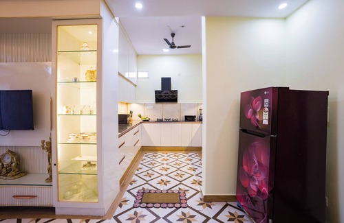 Rishikesh Hotel | ELIVAAS BYDM The Ganges 2 BHK Glasshouse Villa With Pvt Pool, Lift & Bar