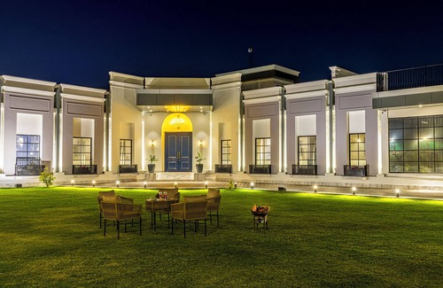 New Delhi Villa | ELIVAAS Ibiza Luxe 4-BHK Farmhouse