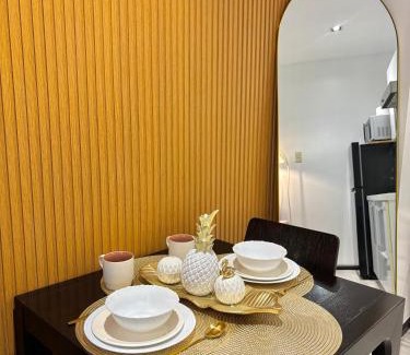 Downtown Apartamento | ElixirStaycation at Knightsbridge Residences