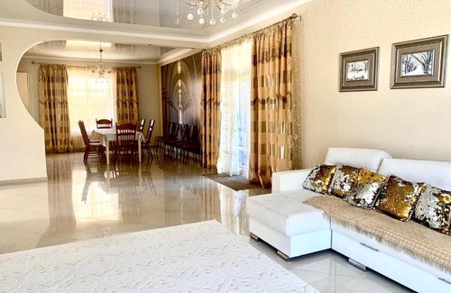Zelyonaya Polyana Casa | Eliza SKI Bannoe