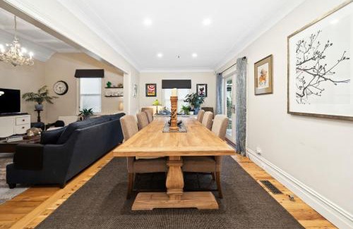 Leura Casa | Elizabeth
