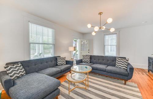 Elizabeth City Casa | Elizabeth City Home with Fire Pit Less Than 1 Mi to Downtown