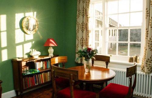 Cork Casa | Elizabeth Fort
