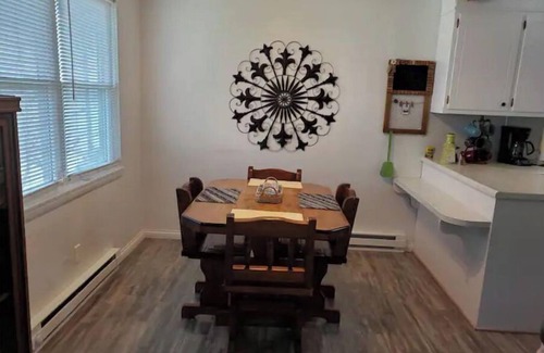 Elizabethtown Casa | Elizabethtown Ohio River / Shawnee National Forest