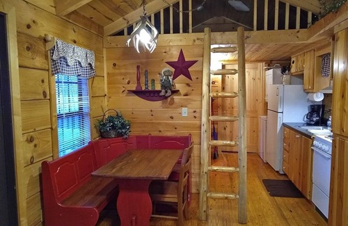 Franklin Cabina | Elk Cabin - Big Bear Cabin Rentals Alquiler de vacaciones de 2 dormitorios / 1 baño