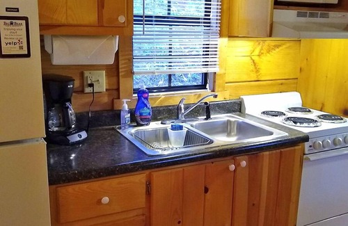 Franklin Cabina | Elk Cabin - Big Bear Cabin Rentals Alquiler de vacaciones de 2 dormitorios / 1 baño