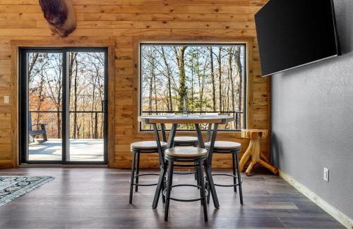 Fayetteville Casa | Elk Cabin at Thunder Bluff