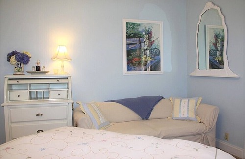 Elk Cama Y Desayuno | Elk Cove Inn & Spa Garden View Pet Friendly sleep 2 only