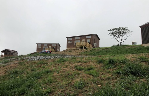 Boone Cabina | Elk Knob Escape ~ Cozy tiny cabin with an incredible view!